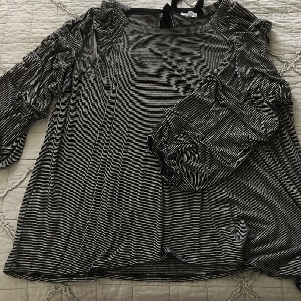 Eyeshadow black & white striped top